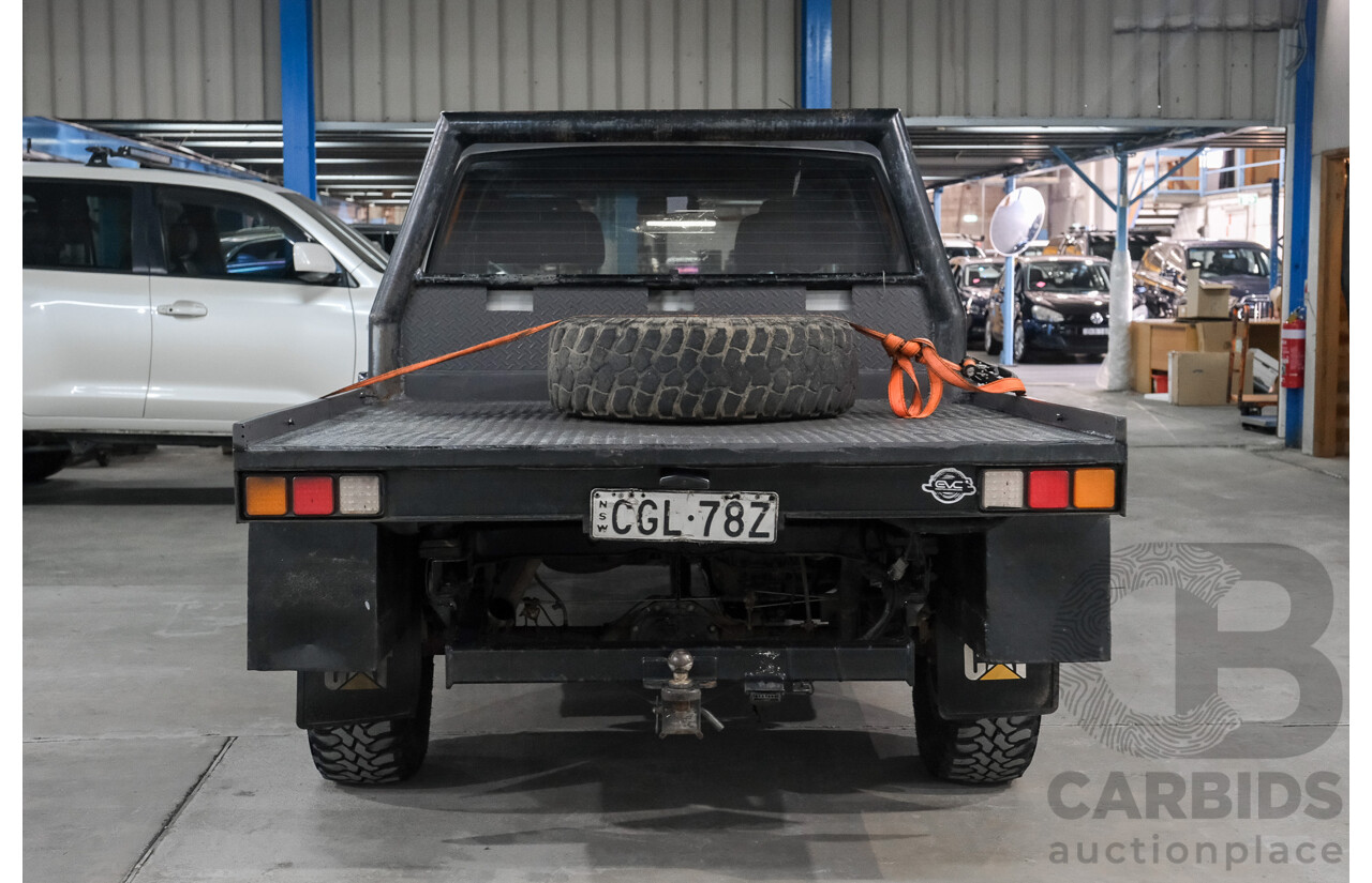 02/2012 Nissan Navara ST-R Special Edition (4x4) D22 Series 5 Dual Cab P/Up Silver 2.5L