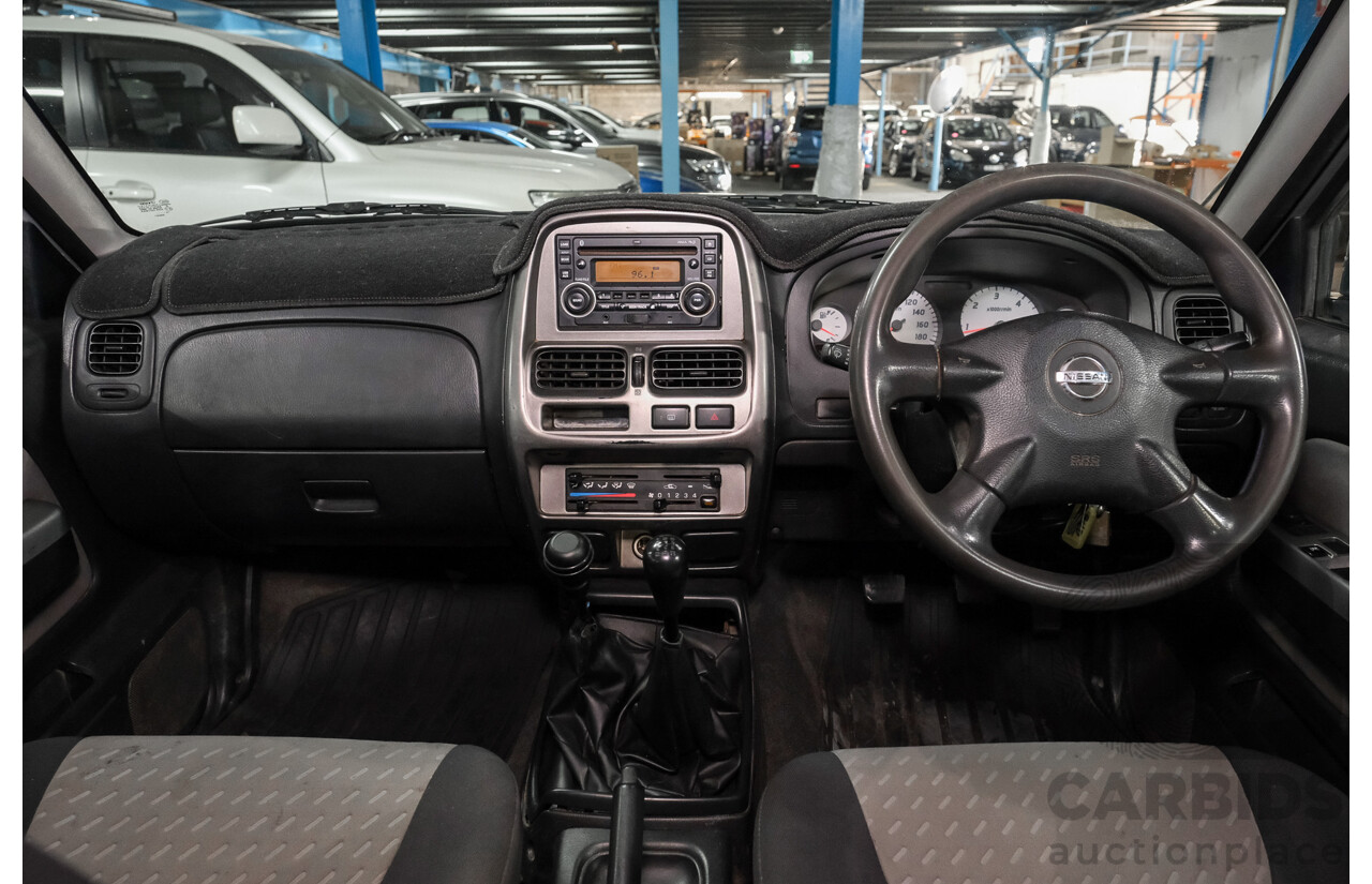 02/2012 Nissan Navara ST-R Special Edition (4x4) D22 Series 5 Dual Cab P/Up Silver 2.5L