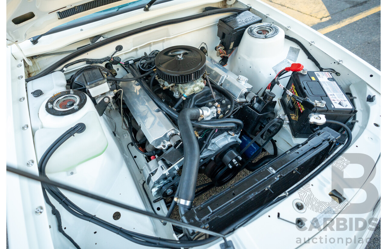 10/1984 Holden VK Commodore SL (134 Package) Group 3 Tribute 4d Sedan Alpine White V8 5.0L - Modified