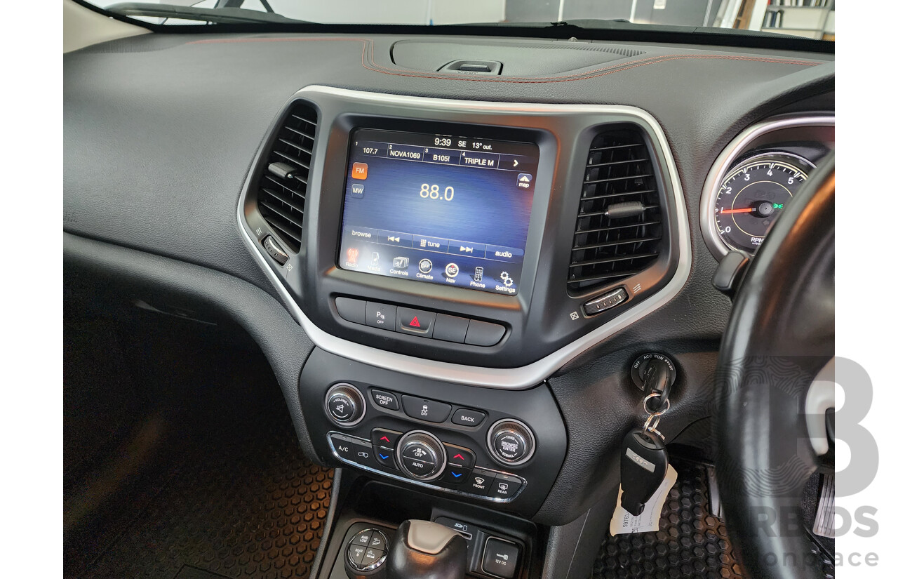 08/2014 Jeep Cherokee Trailhawk (4x4) KL 4D Wagon Billet Silver Metallic 3.2L