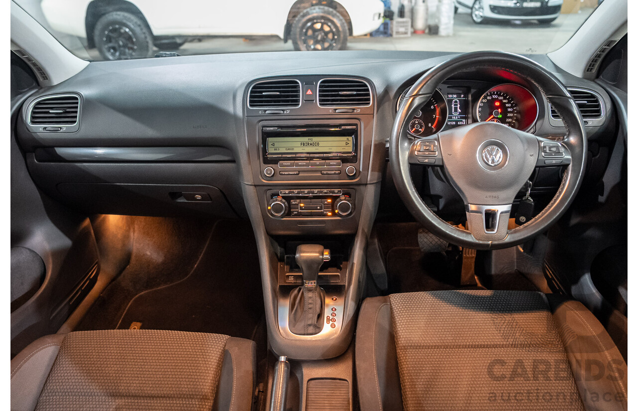 10/2009 Volkswagen Golf 118 TSI Comfortline 1K MY10 5D Hatchback Silver Twincharged 1.4L