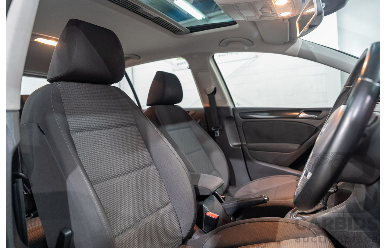 10/2009 Volkswagen Golf 118 TSI Comfortline 1K MY10 5D Hatchback Silver Twincharged 1.4L