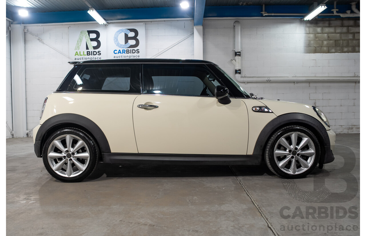 12/2010 Mini Cooper S R56 MY11 2d Hatchback Pepper White 1.6L