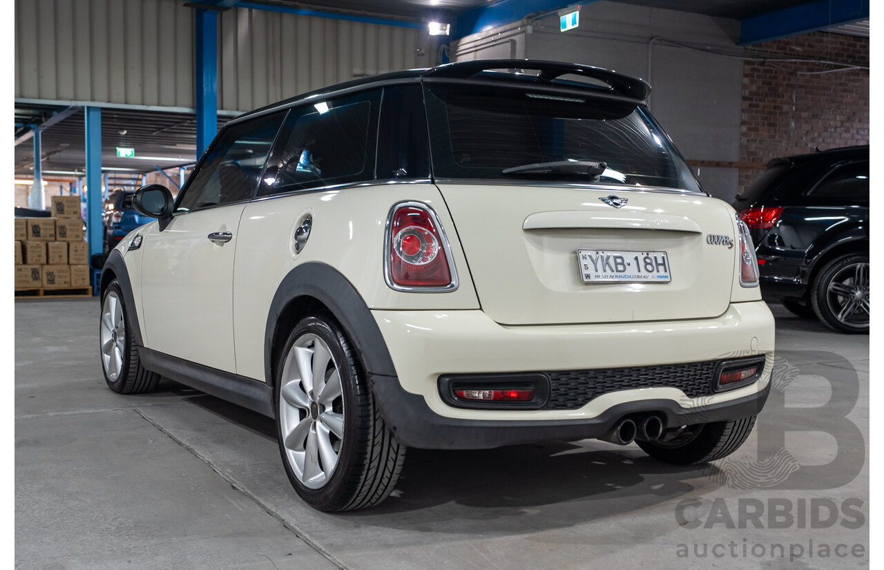 12/2010 Mini Cooper S R56 MY11 2d Hatchback Pepper White 1.6L
