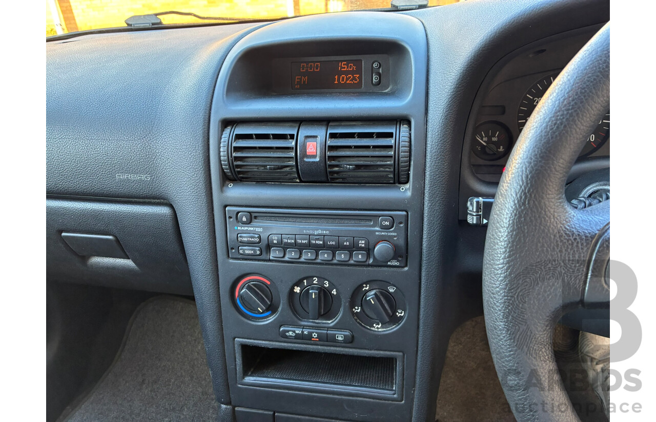06/2005 Holden Astra Classic TS 5d Hatchback Blue 1.8L