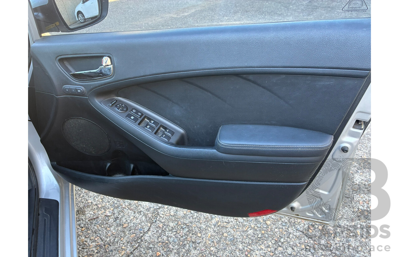 04/2015 Kia Cerato SLi FWD YD MY15 4D Sedan Silver 2.0L