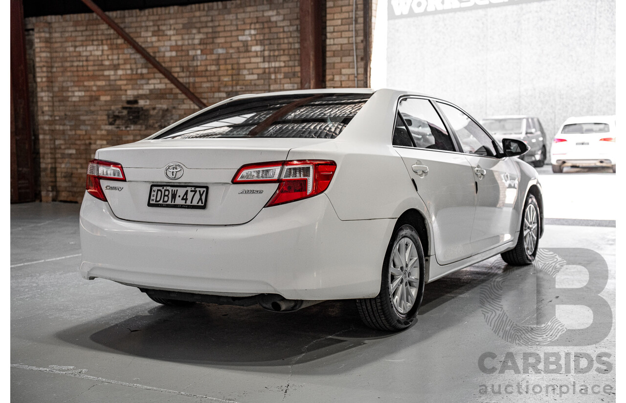 08/2013 Toyota Camry Altise ASV50R 4d Sedan White 2.5L