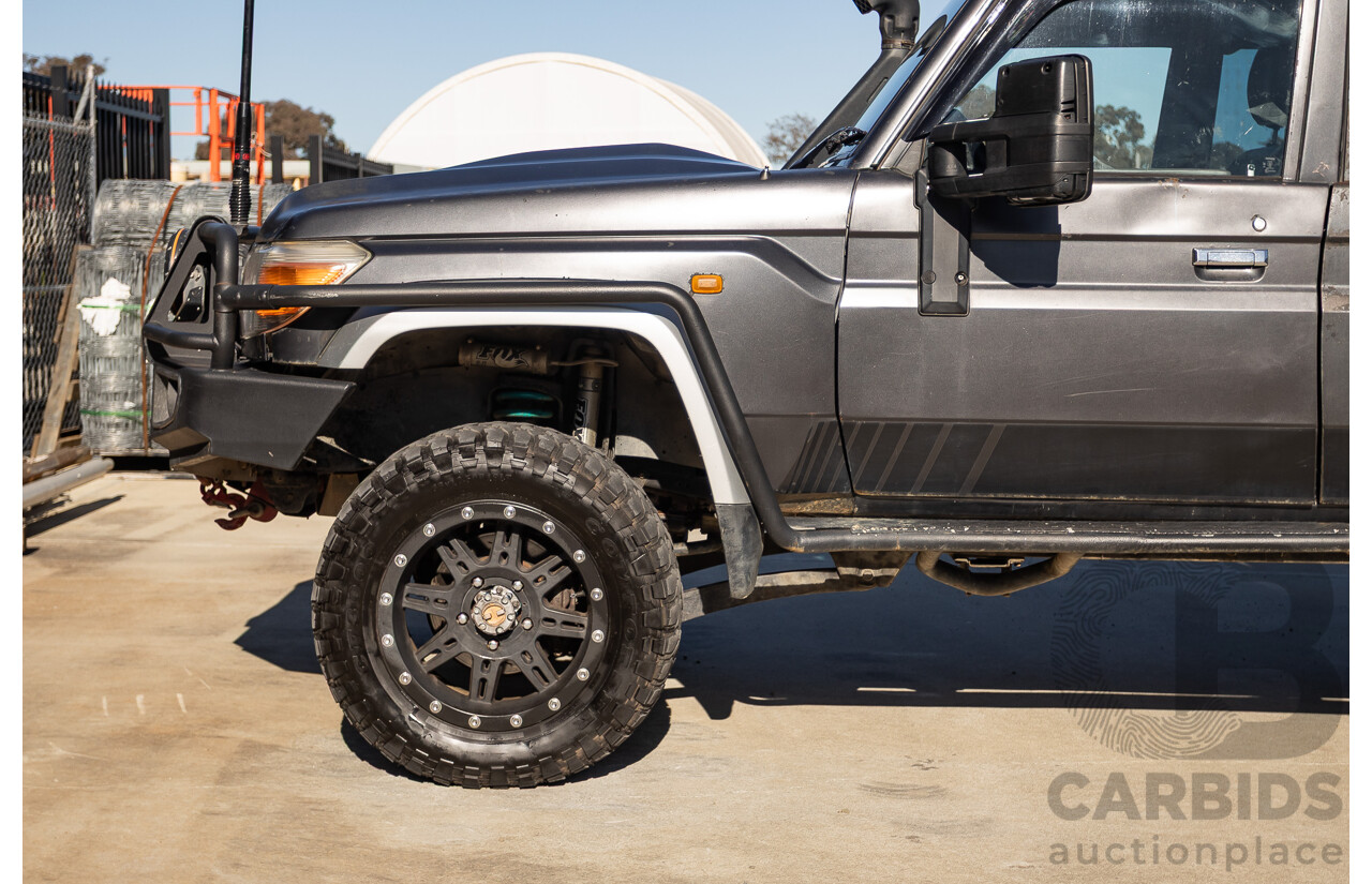 01/2014 Toyota Landcruiser GXL (4x4) VDJ79R MY12 Update Double C/Chas Magnetic Grey Turbo Diesel 4.5L