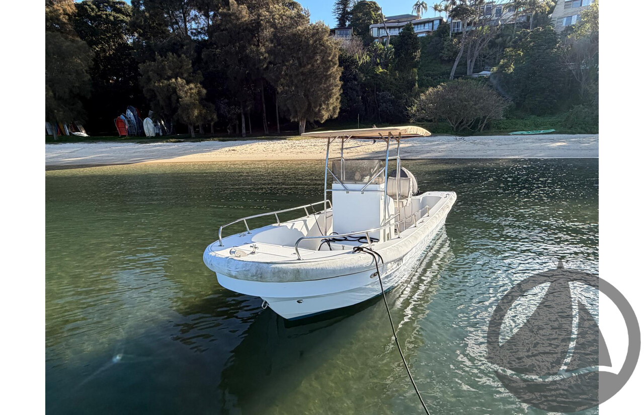 NO RESERVE - 2014 Panga 5.8m Center Console, 100hp Yamaha 4 Stroke