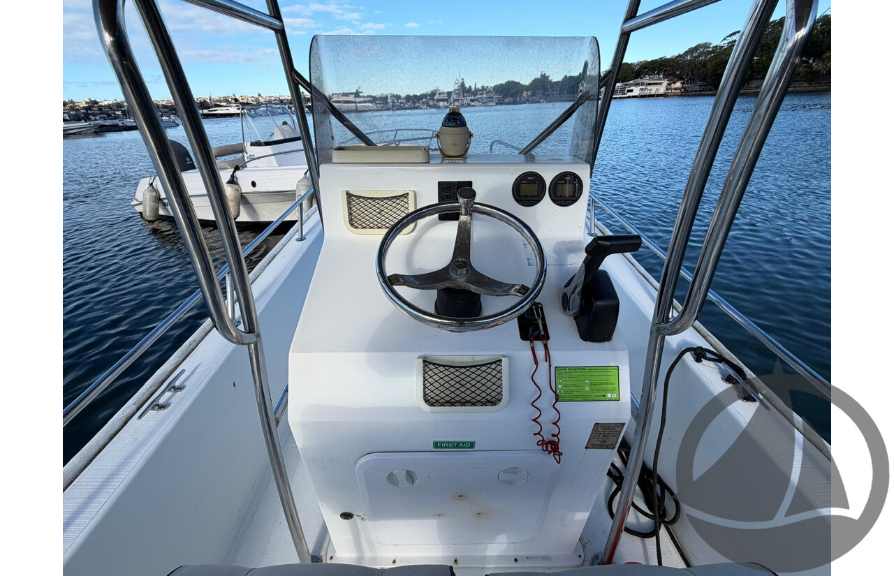 NO RESERVE - 2014 Panga 5.8m Center Console, 100hp Yamaha 4 Stroke