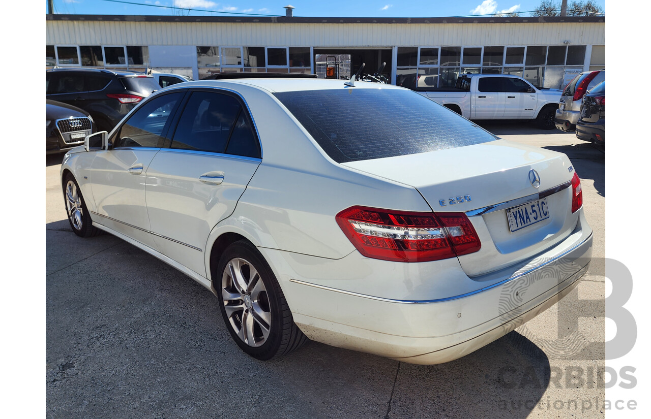 10/2009 Mercedes-Benz E250 CDI Avantgarde 212 4d Sedan White 2.1L