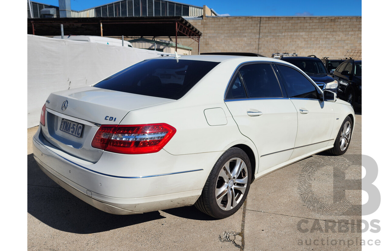 10/2009 Mercedes-Benz E250 CDI Avantgarde 212 4d Sedan White 2.1L
