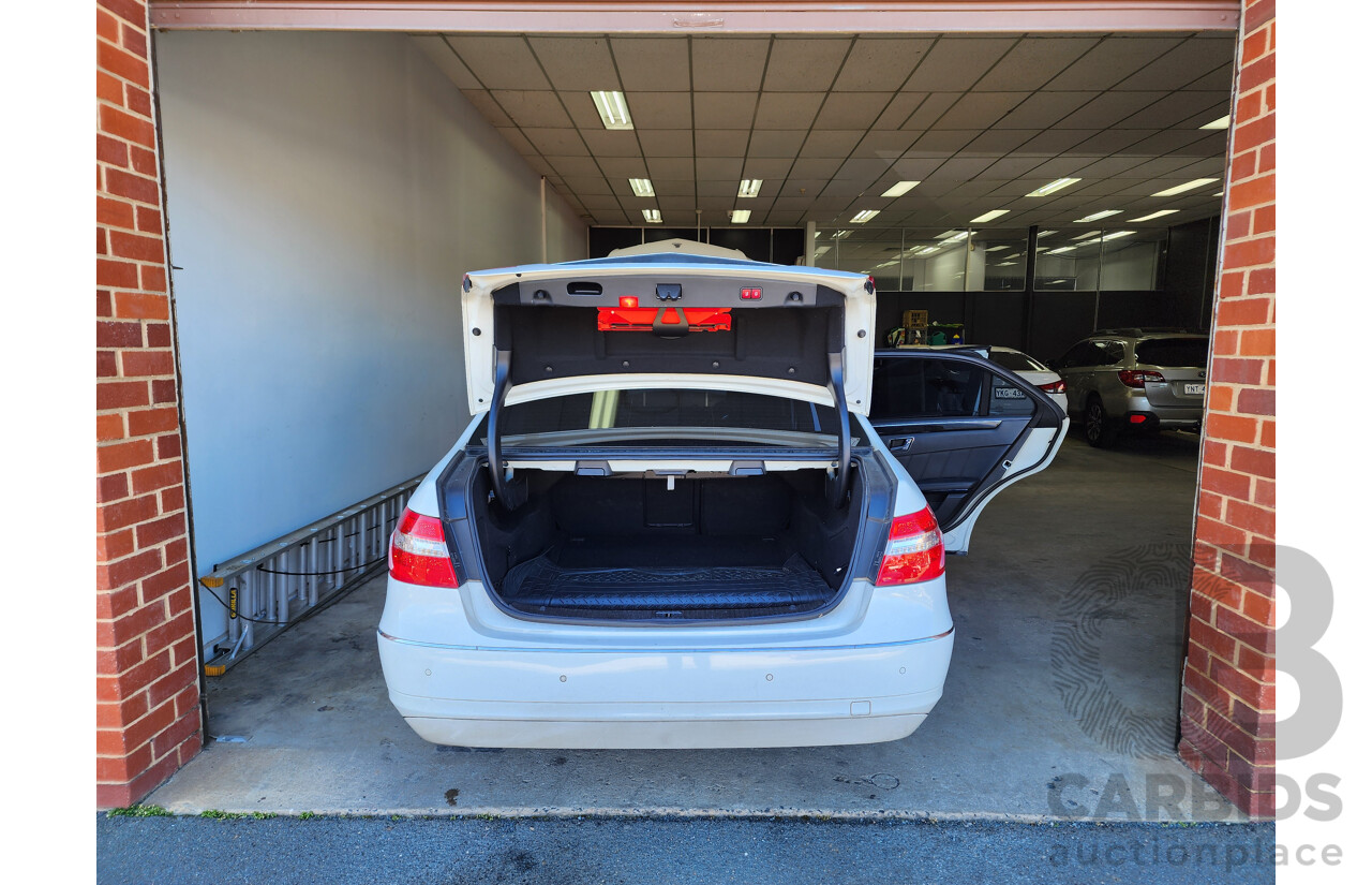 10/2009 Mercedes-Benz E250 CDI Avantgarde 212 4d Sedan White 2.1L