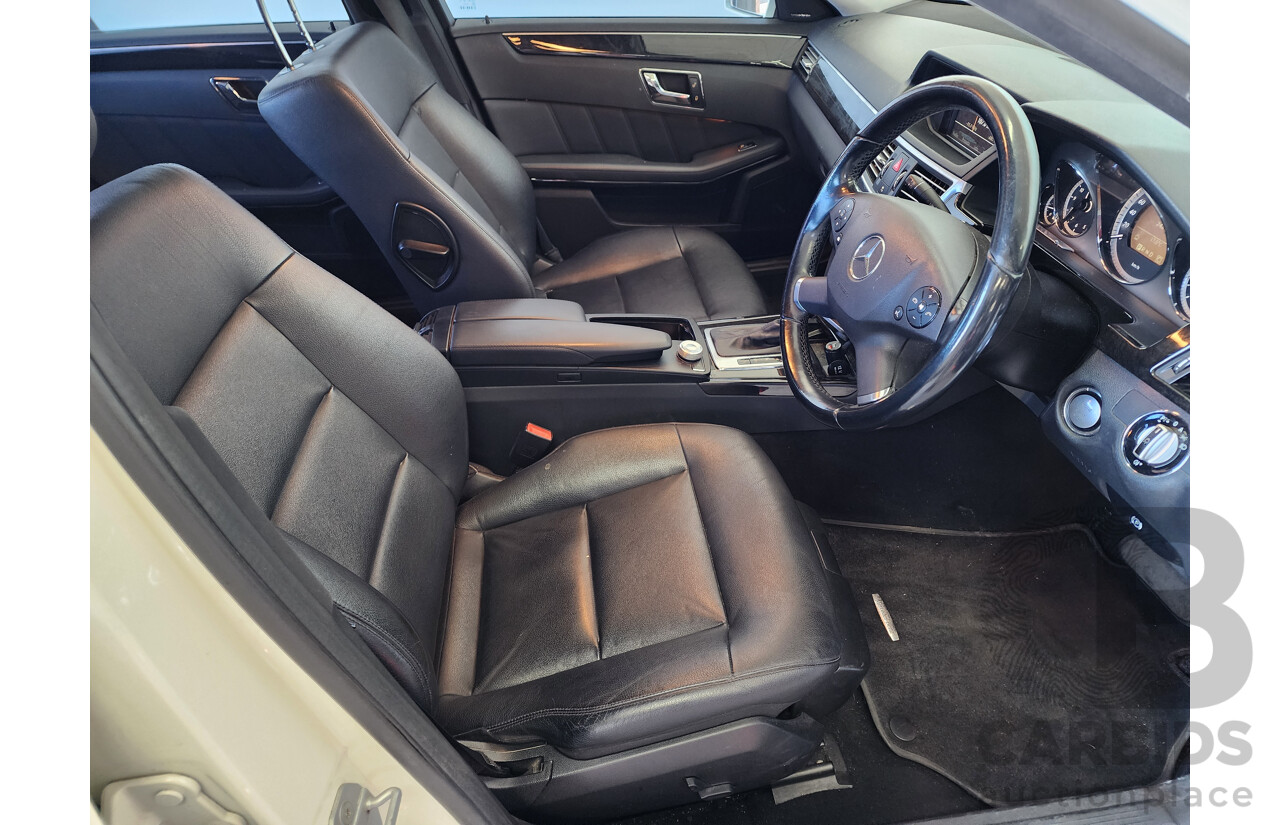 10/2009 Mercedes-Benz E250 CDI Avantgarde 212 4d Sedan White 2.1L