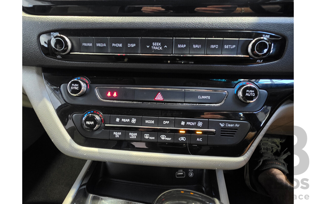 8/2015 Kia Carnival SLi YP MY16 4d Wagon Blue 3.3L