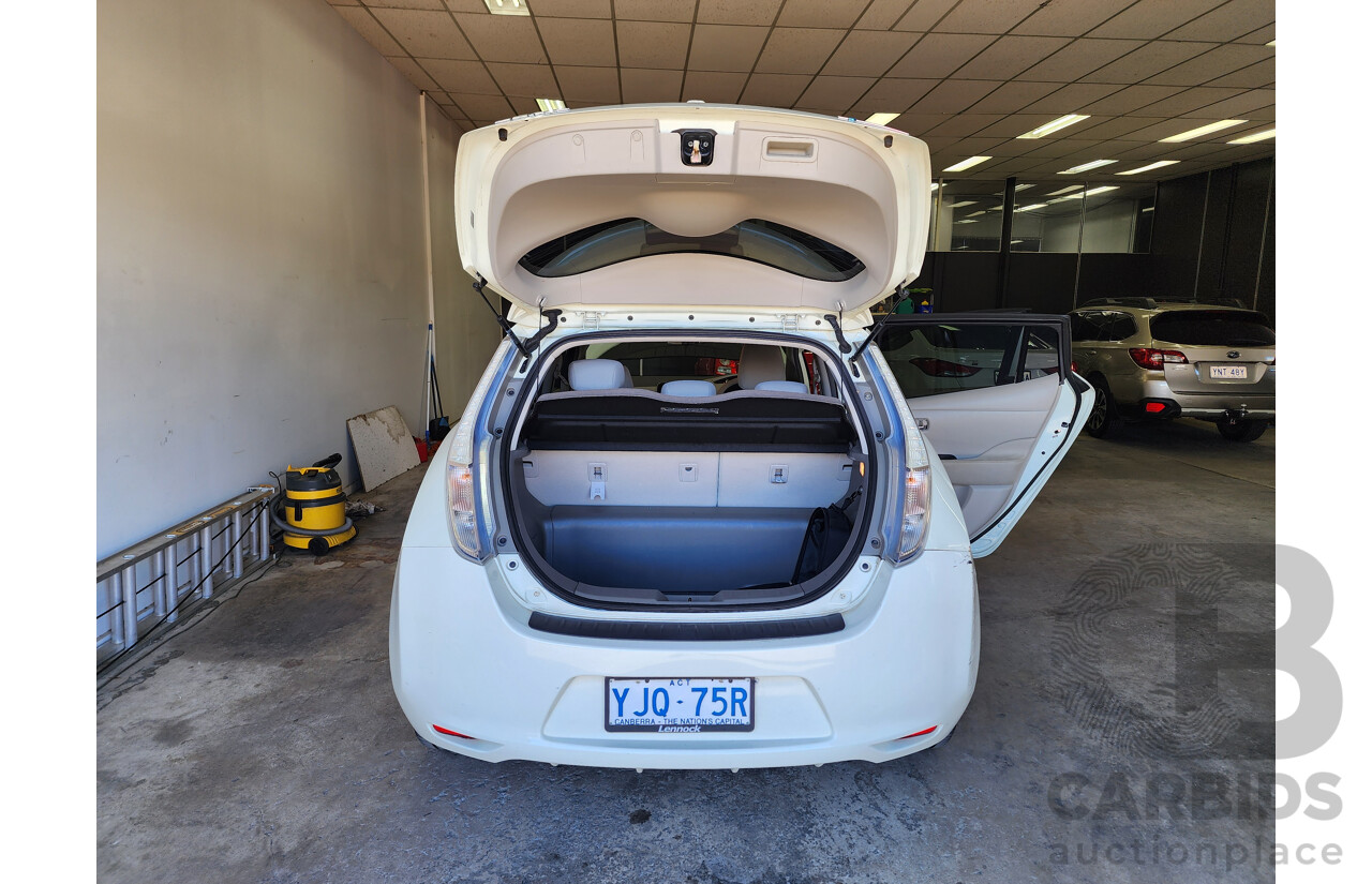 08/2013 Nissan Leaf  ZE0 5d Hatchback White 0.0