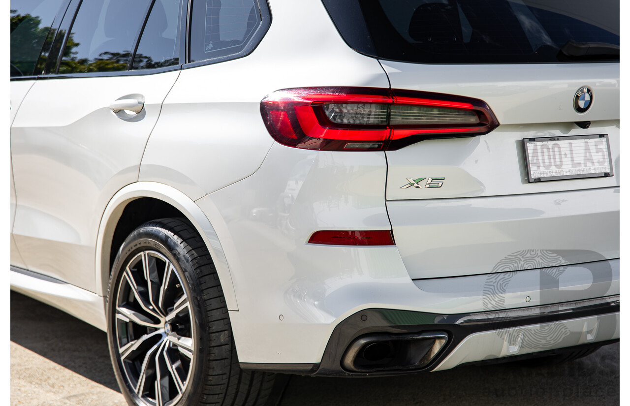 11/2020 BMW X5 xDrive 30d M-Sport Package (AWD) G05 MY21 4d Wagon Mineral White Metallic Turbo Diesel 3.0L