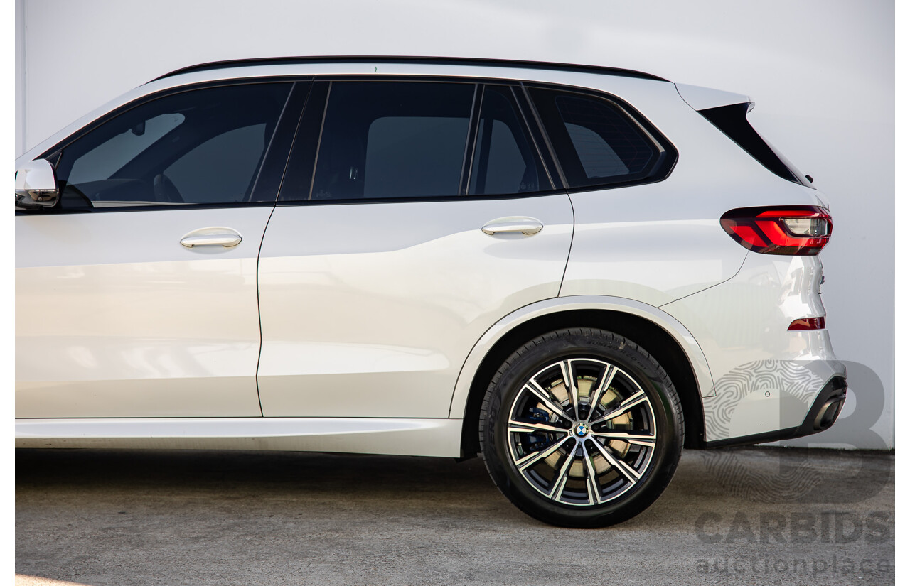 11/2020 BMW X5 xDrive 30d M-Sport Package (AWD) G05 MY21 4d Wagon Mineral White Metallic Turbo Diesel 3.0L