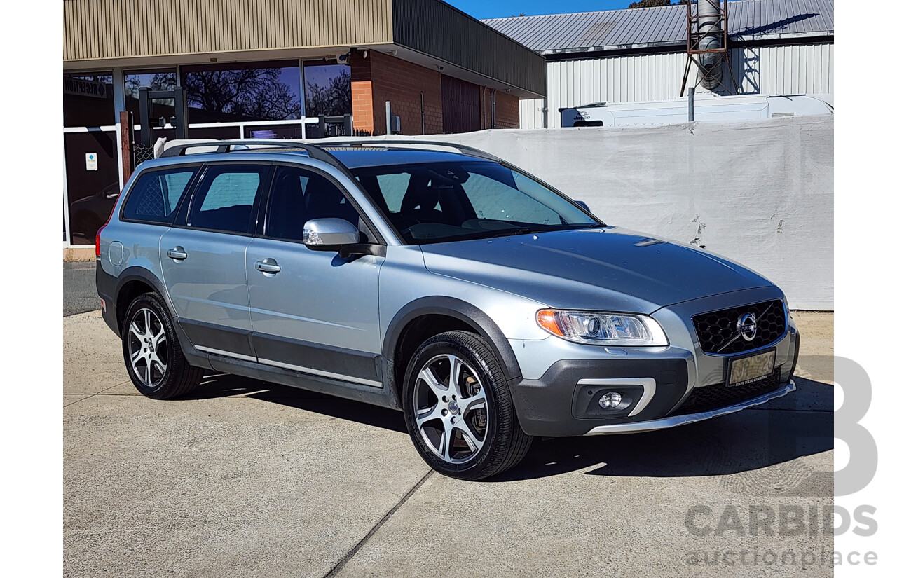 01/2014 Volvo Xc70 D5 Teknik BZ MY13 4d Wagon Silver 2.4L