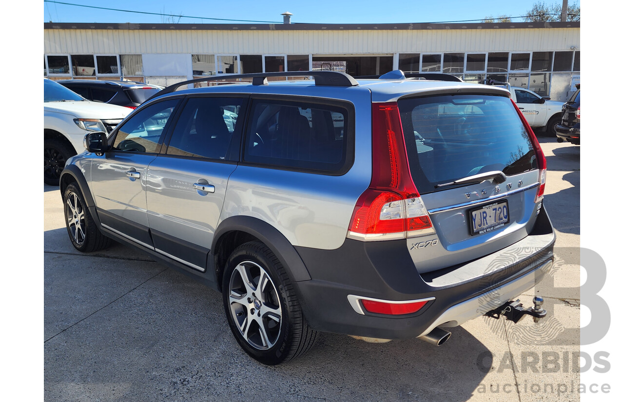 01/2014 Volvo Xc70 D5 Teknik BZ MY13 4d Wagon Silver 2.4L