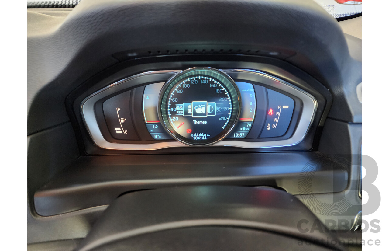 01/2014 Volvo Xc70 D5 Teknik BZ MY13 4d Wagon Silver 2.4L