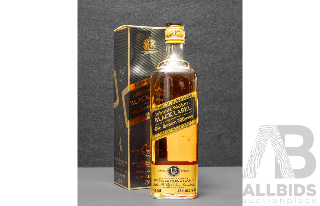 Johnnie Walker Black Label Extra Special 12 Year Old Old Scotch Whisky with Original Presentation Box