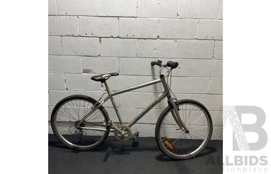 SCHWINN Sierra Comfort Bike