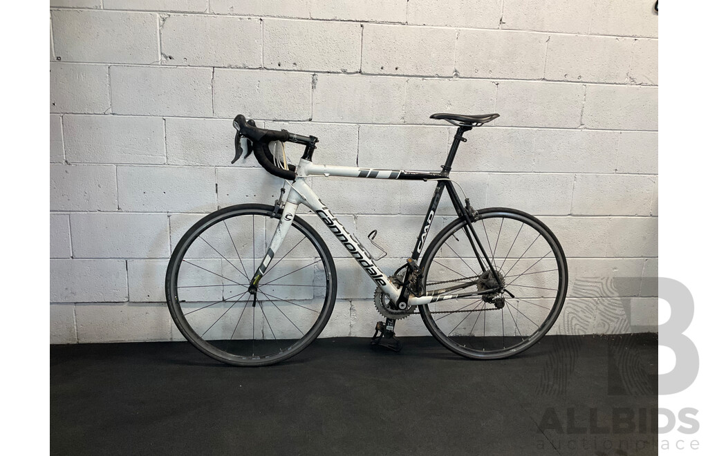 CANNONDALE CAAD10 Road Bike