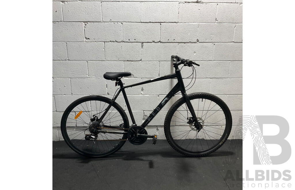 PEDAL Flyer Hybrid Bike