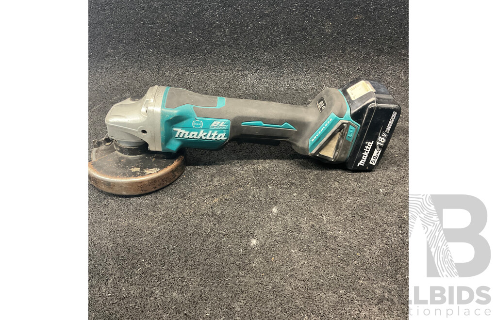 MAKITA DGA508 18V Angle Grinder with 18v 5.0ah Battery
