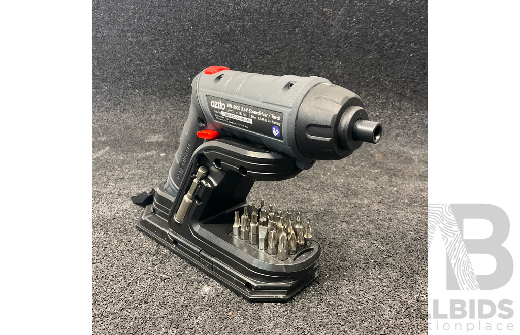 OZITO 3.6V Cordless ScrewDriver / Torch SDL-5000
