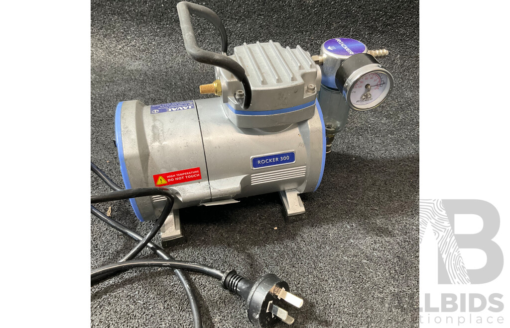 ROCKER 300 Oil Free Vacuum Pump