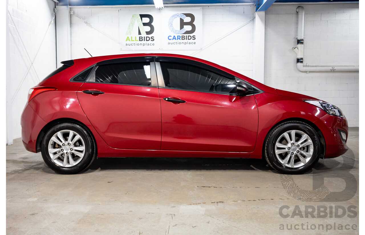 12/2014 Hyundai I30 Trophy GD MY14 5D Hatchback Red 1.8L
