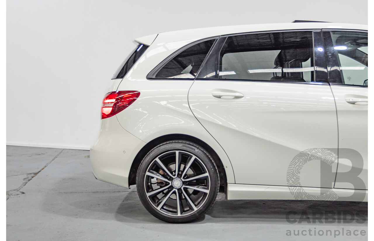 9/2015 Mercedes-Benz B200 246 MY15 5d Hatchback Calcite White Turbo 1.6L