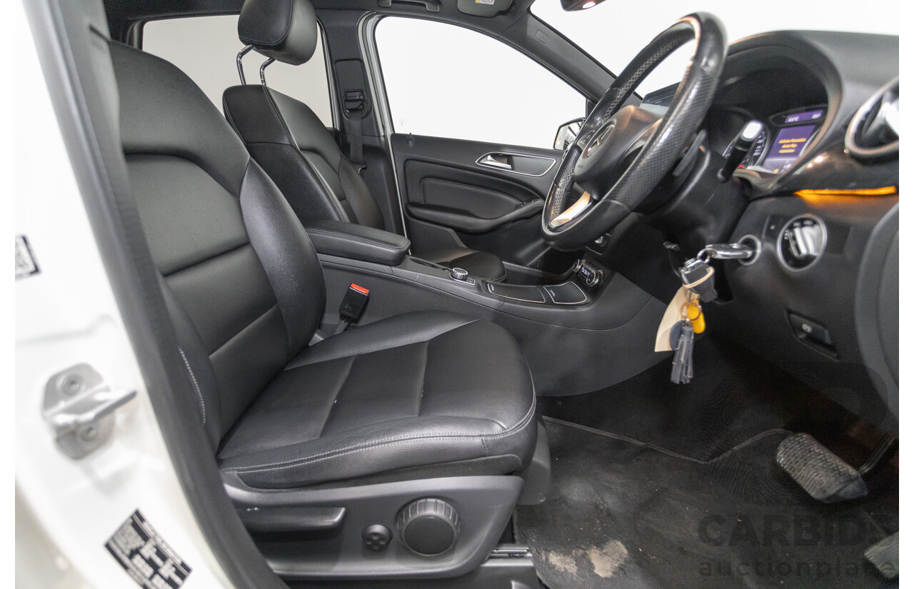 9/2015 Mercedes-Benz B200 246 MY15 5d Hatchback Calcite White Turbo 1.6L