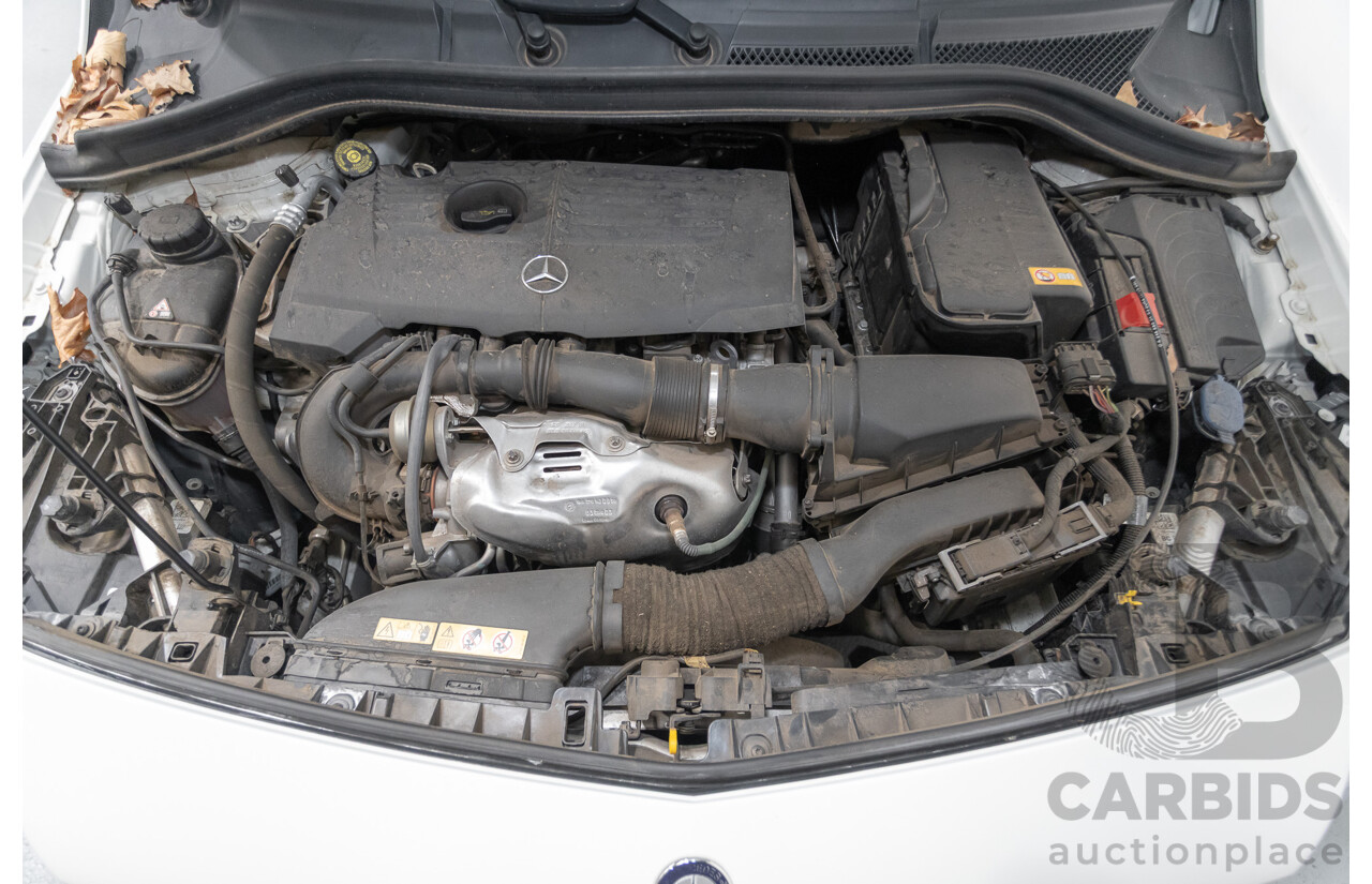 9/2015 Mercedes-Benz B200 246 MY15 5d Hatchback Calcite White Turbo 1.6L