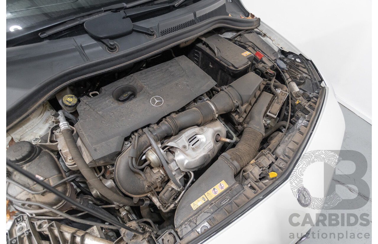 9/2015 Mercedes-Benz B200 246 MY15 5d Hatchback Calcite White Turbo 1.6L
