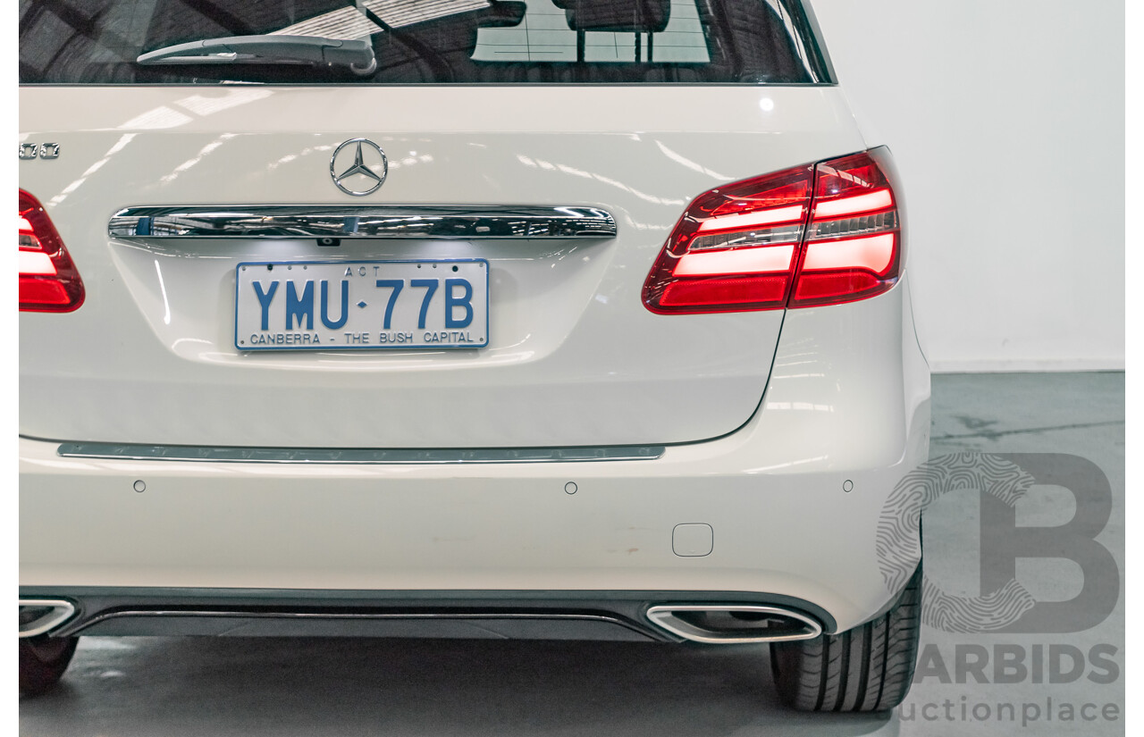 9/2015 Mercedes-Benz B200 246 MY15 5d Hatchback Calcite White Turbo 1.6L