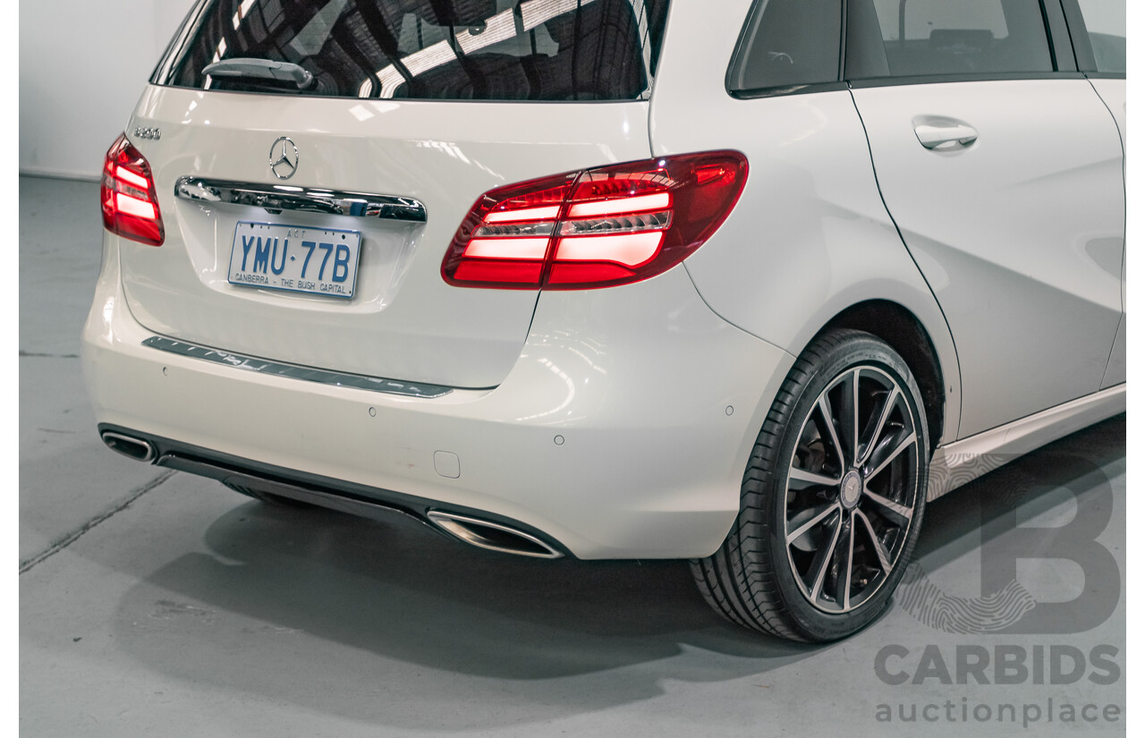 9/2015 Mercedes-Benz B200 246 MY15 5d Hatchback Calcite White Turbo 1.6L