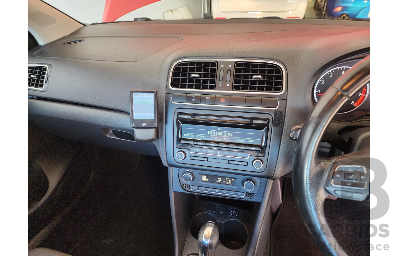 03/2012 Volkswagen Polo 77 TSI Comfortline 6R MY12 5d Hatchback Red 1.2L