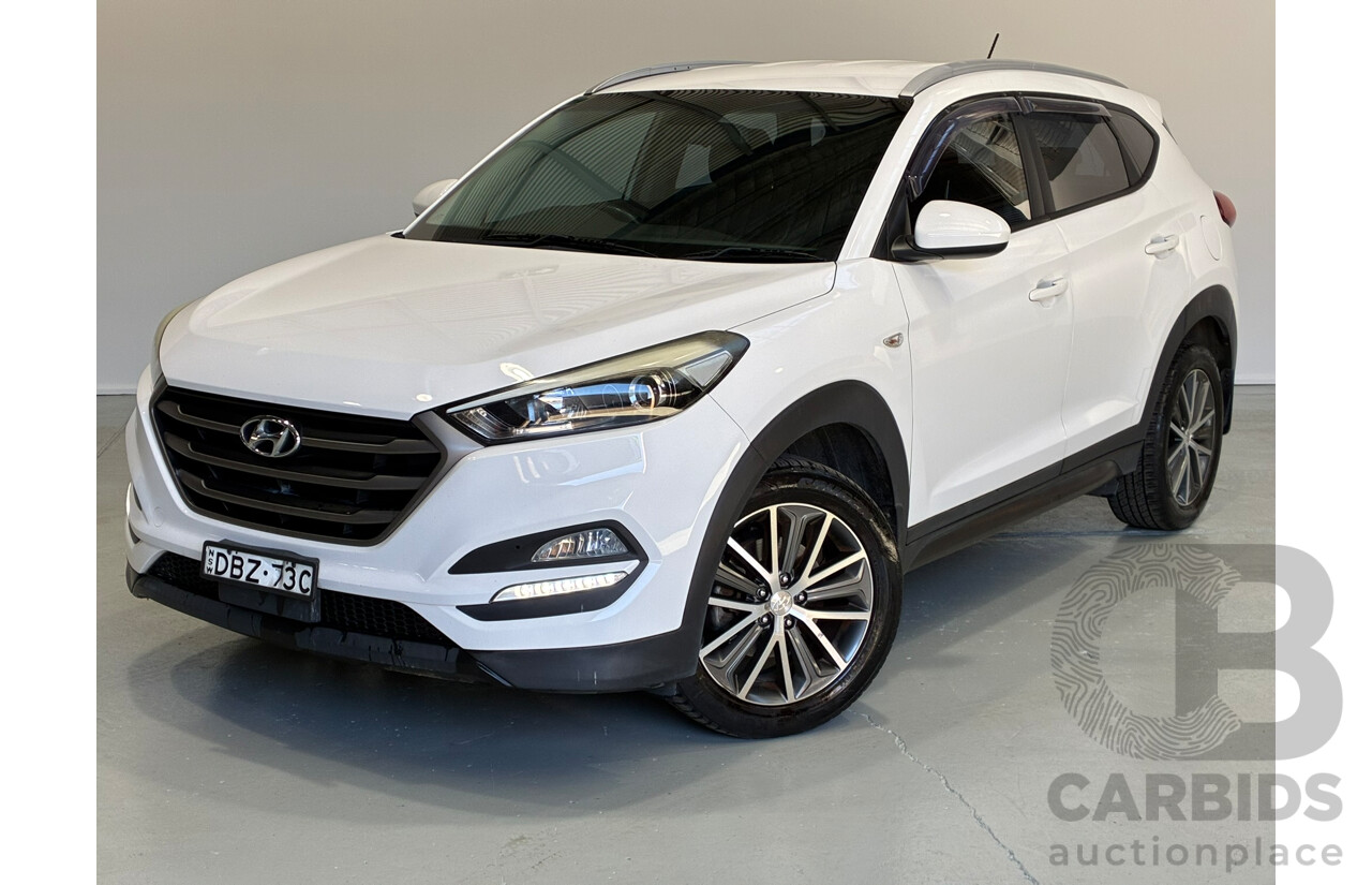 10/2015 Hyundai Tucson Active X (FWD) TL 4D Wagon White 2.0L