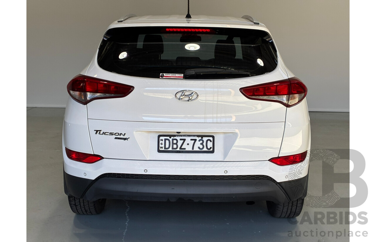 10/2015 Hyundai Tucson Active X (FWD) TL 4D Wagon White 2.0L
