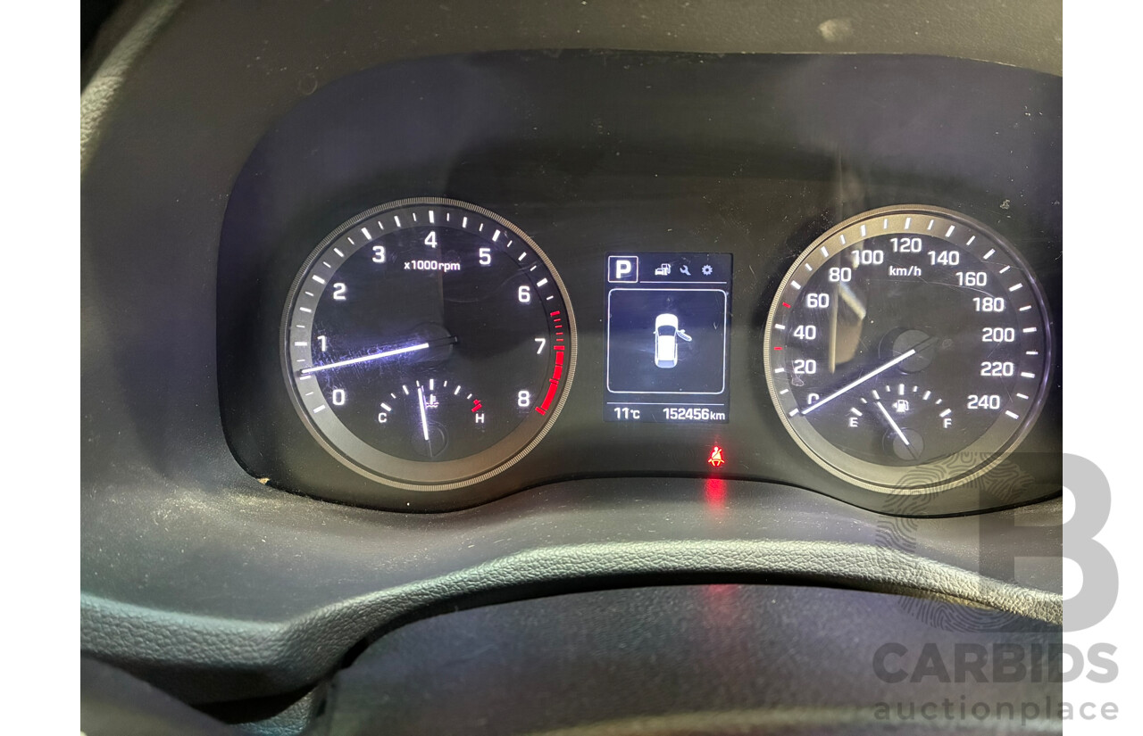 10/2015 Hyundai Tucson Active X (FWD) TL 4D Wagon White 2.0L