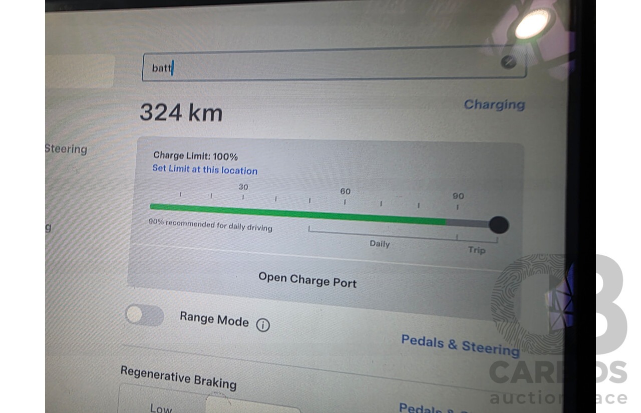 11/2014 Tesla Model S 85 (RWD) 4d Hatchback Silver Electric