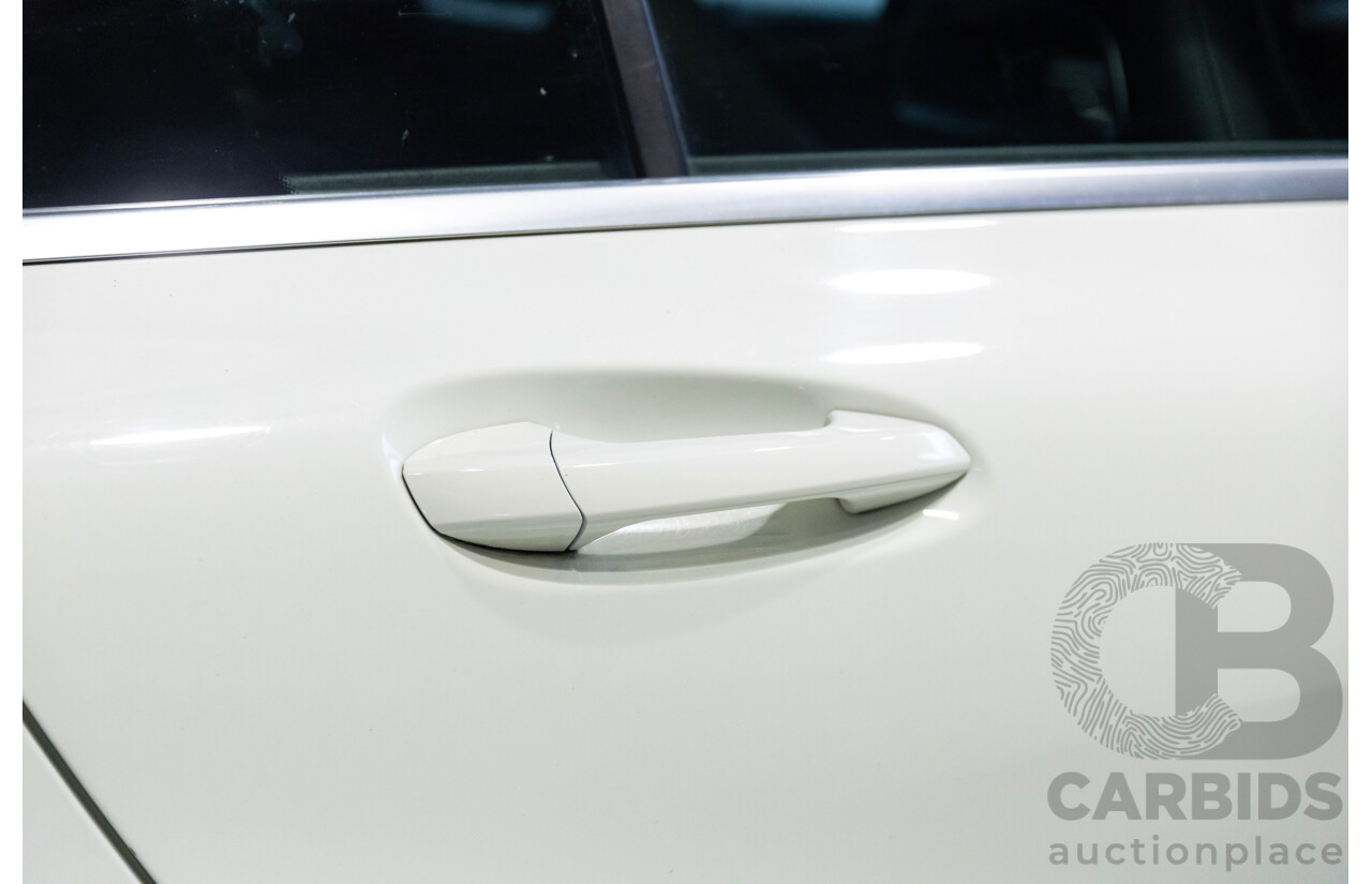 11/2016 Mercedes-Benz A200 176 MY17 5d Hatchback Calcite White Turbo 1.6L