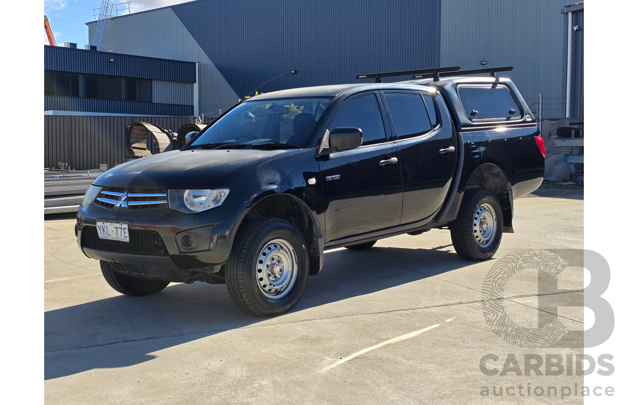 06/2010 Mitsubishi Triton GLX MN MY10 Double Cab Utility Black Turbo Diesel 2.5L