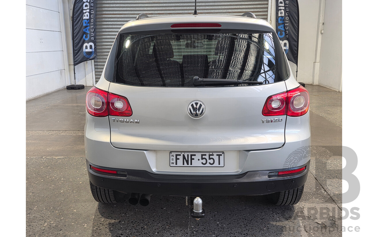 04/2010 Volkswagen Tiguan 125 TSI (4x4) 5NC MY10 4d Wagon Silver 2.0L