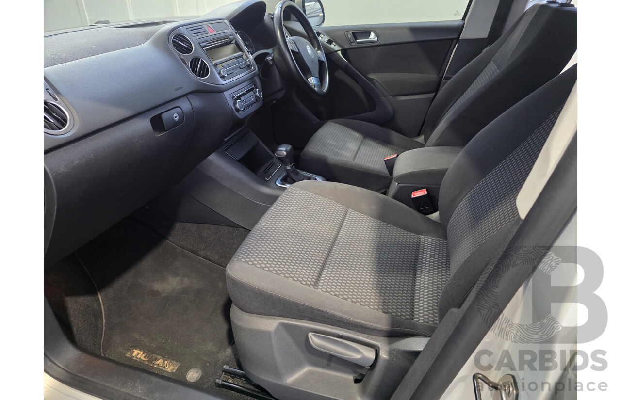 04/2010 Volkswagen Tiguan 125 TSI (4x4) 5NC MY10 4d Wagon Silver 2.0L