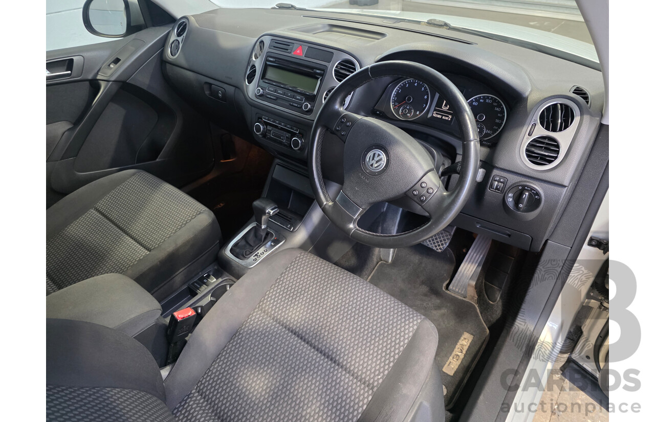 04/2010 Volkswagen Tiguan 125 TSI (4x4) 5NC MY10 4d Wagon Silver 2.0L