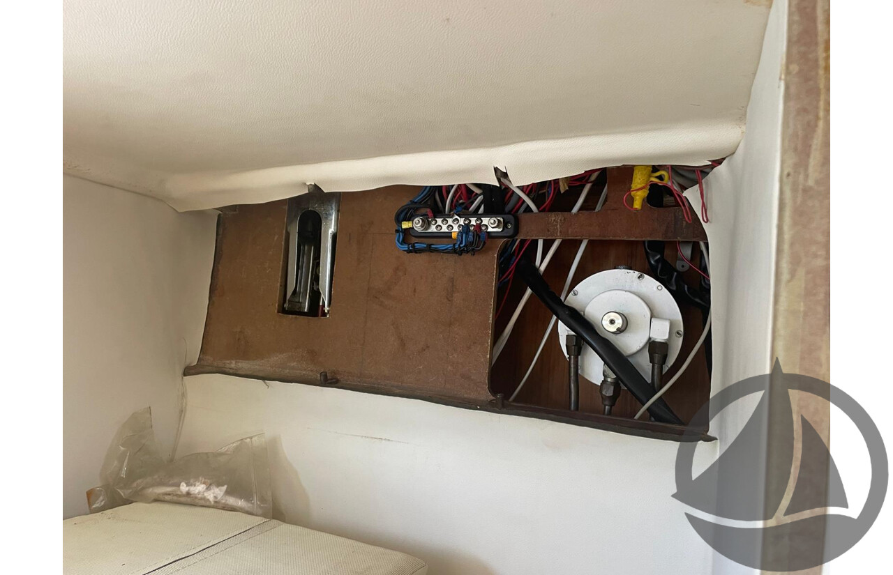 NO RESERVE NSW POLICE AUCTION - Steber 41 Flybridge ‘Seas the Day’, Twin Caterpillar Diesel Engines